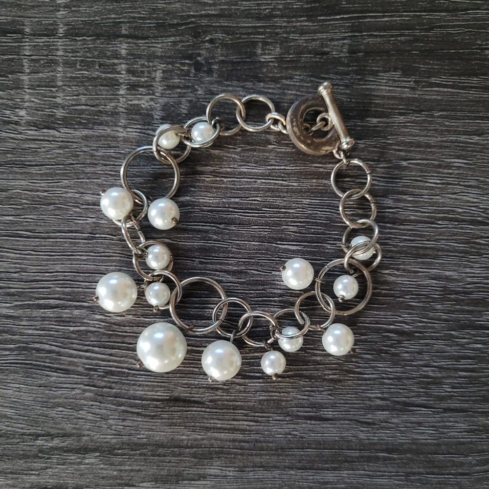Pearl Dangle Bracelet